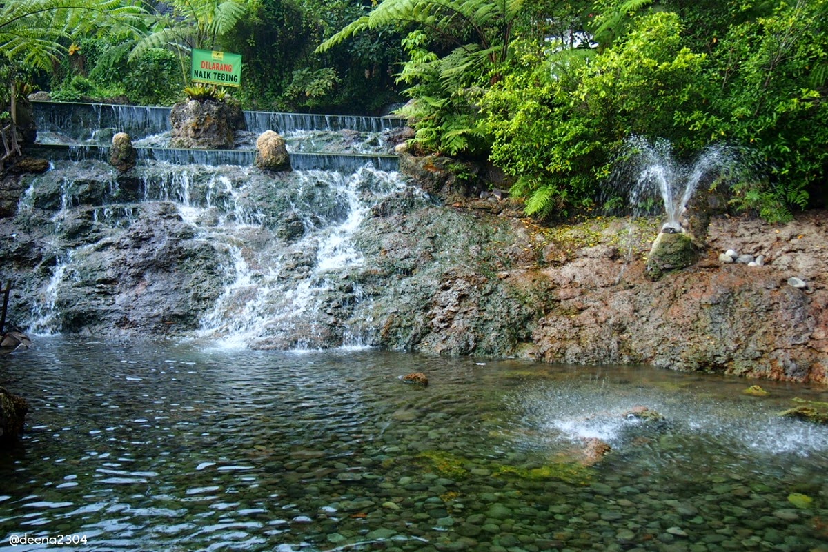 https://d3r8gwkgo0io6y.cloudfront.net/upload/ciater hot spring.jpg
